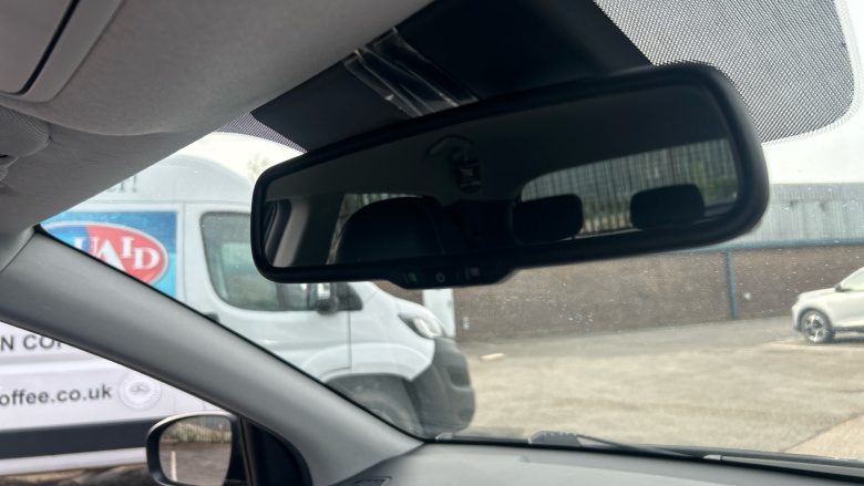 Hyundai i20 1.2 Blue Drive Premium 5dr Petrol Hatchback